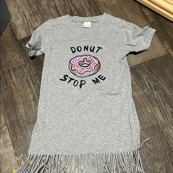 SHEIN Gray Pink Graphic Tee Short Sleeve - Picture 1 of 2
